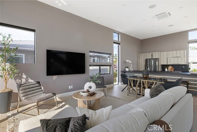 Building Photo - 3620 Ellsworth St