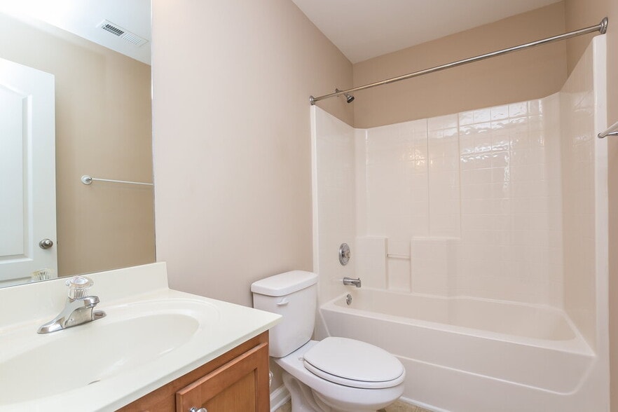 Building Photo - 2087 Peach Shoals Cir