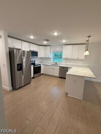 Building Photo - 2378 Highland Ave