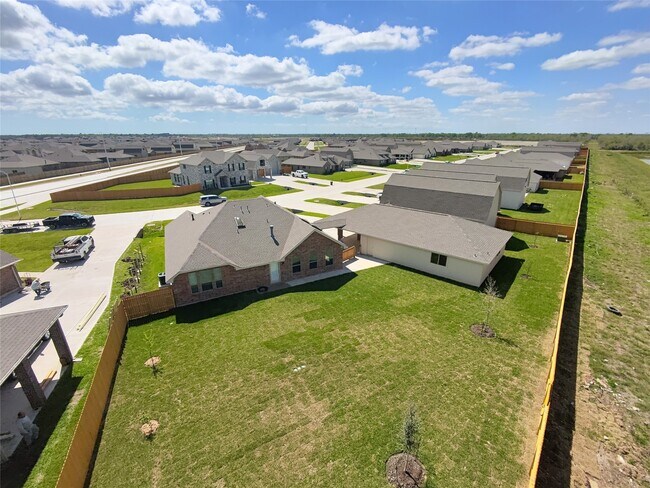 Building Photo - 3404 Bahia Rd