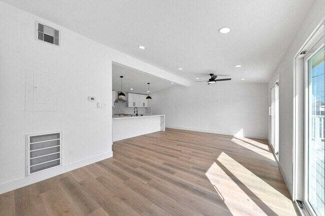 Building Photo - 13014 John Reynolds Rd