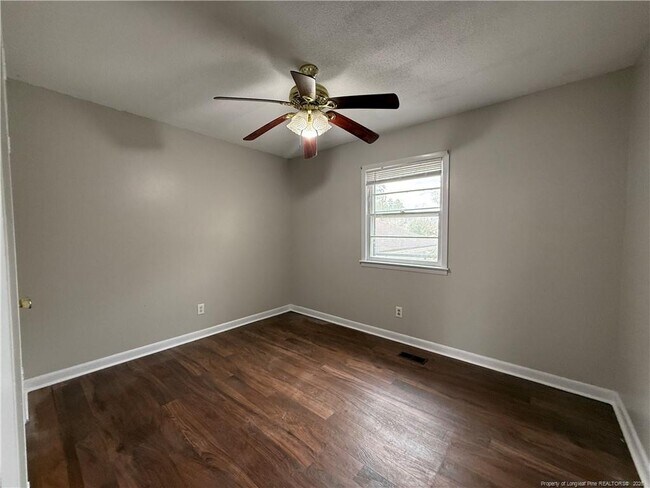 Building Photo - 5300 Foxfire Rd