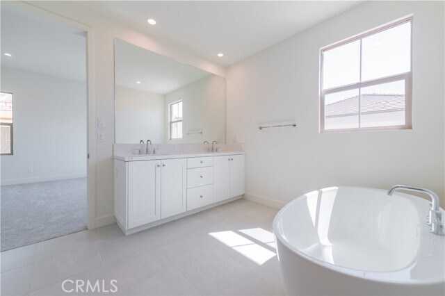 Building Photo - 120 Rimstone
