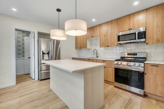 Building Photo - 316 Palisade Ave