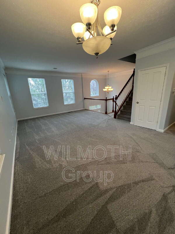 Building Photo - 9451 Glencroft Way