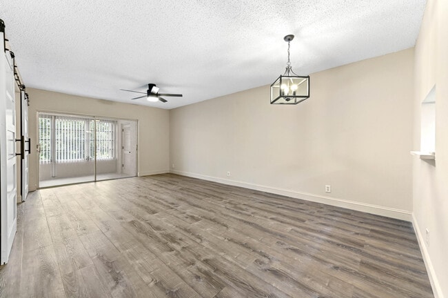 Building Photo - 2700 Casita Way