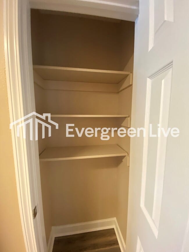 Building Photo - 70 Boreal Ct