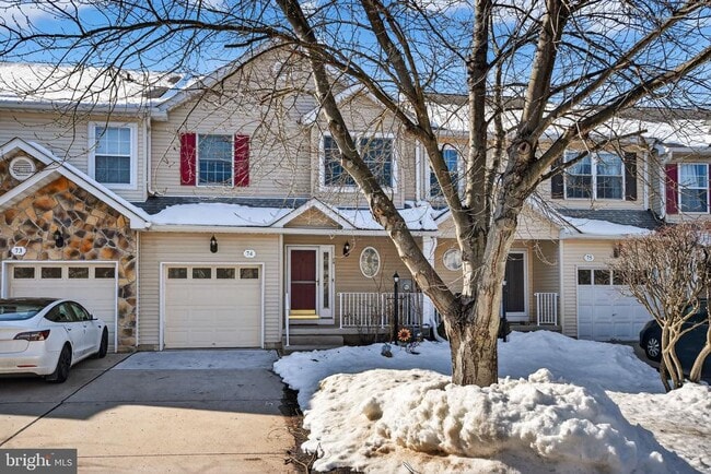 Building Photo - 74 Castleton Rd