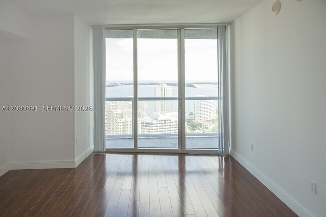Building Photo - 475 Brickell Ave