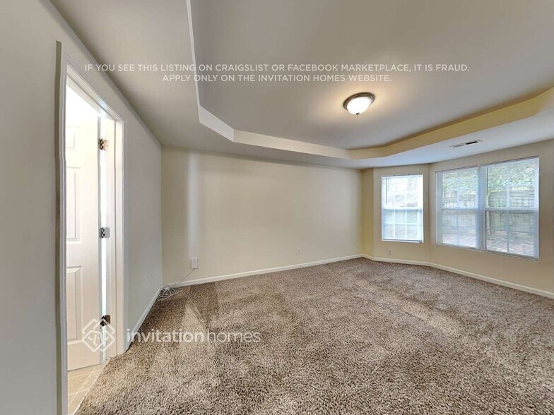 Building Photo - 3750 Burtons Barn St