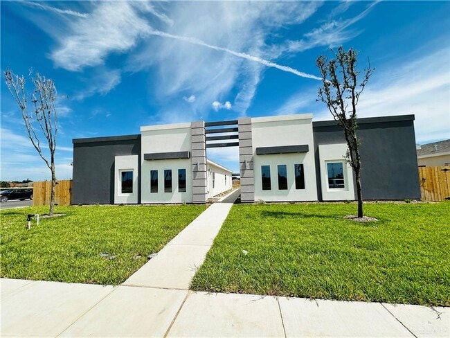 Building Photo - 4212 Walnut Ave