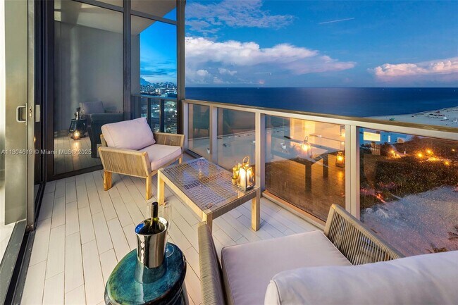 Building Photo - 2201 Collins Ave
