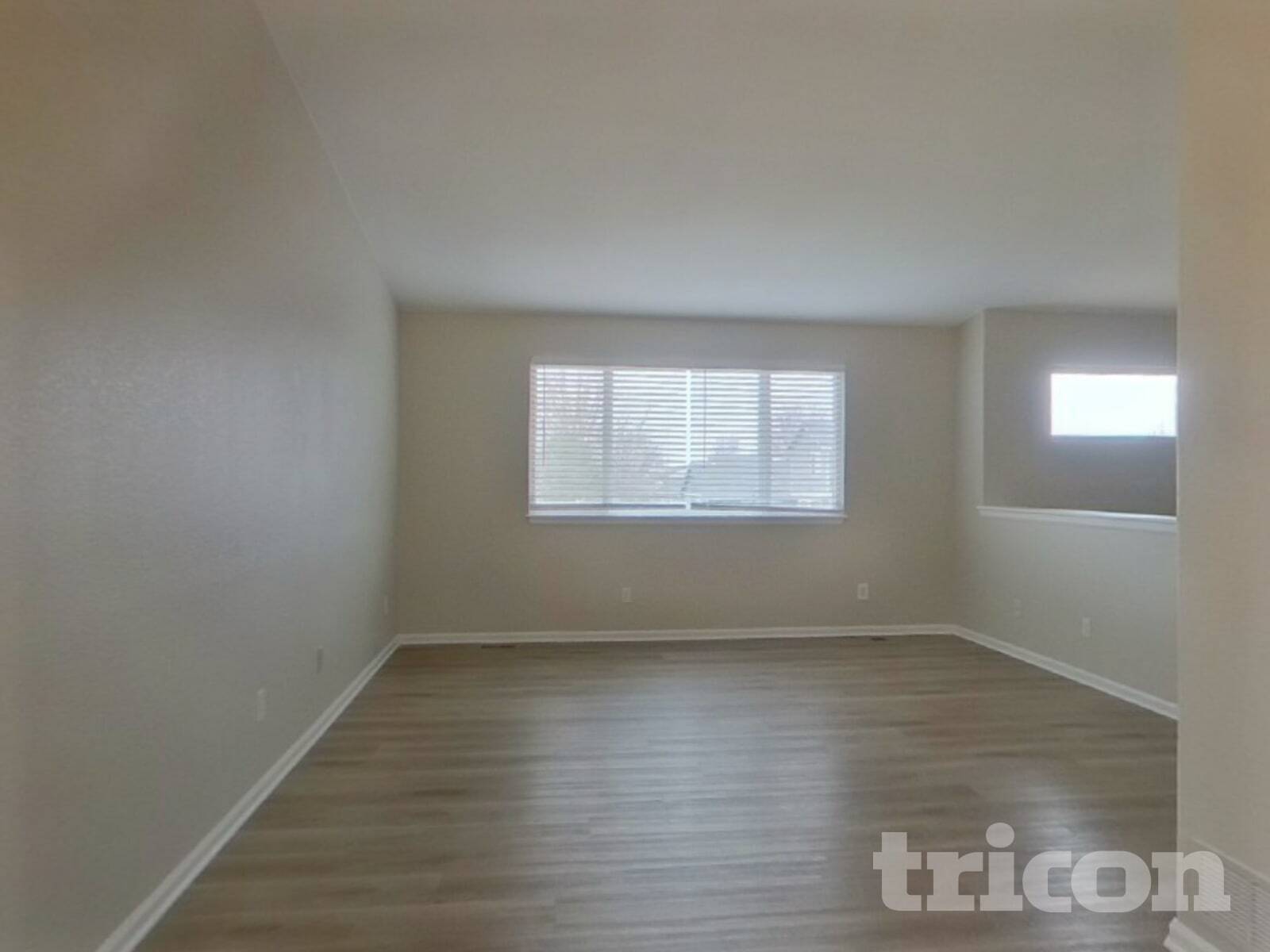 Building Photo - 414 Hawthorn St