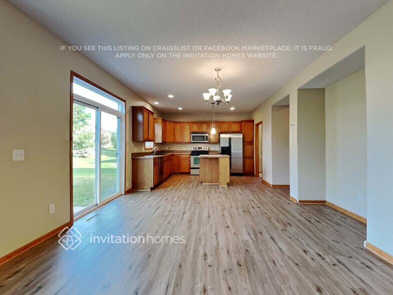 Building Photo - 11169 Walnut Ln