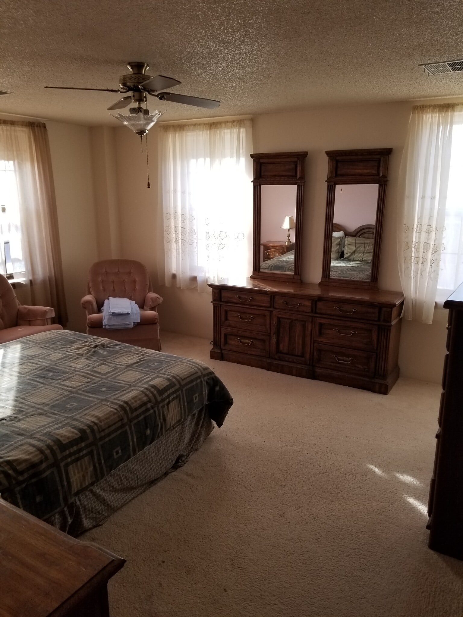Master Bedroom - 303 N Kansas Ave