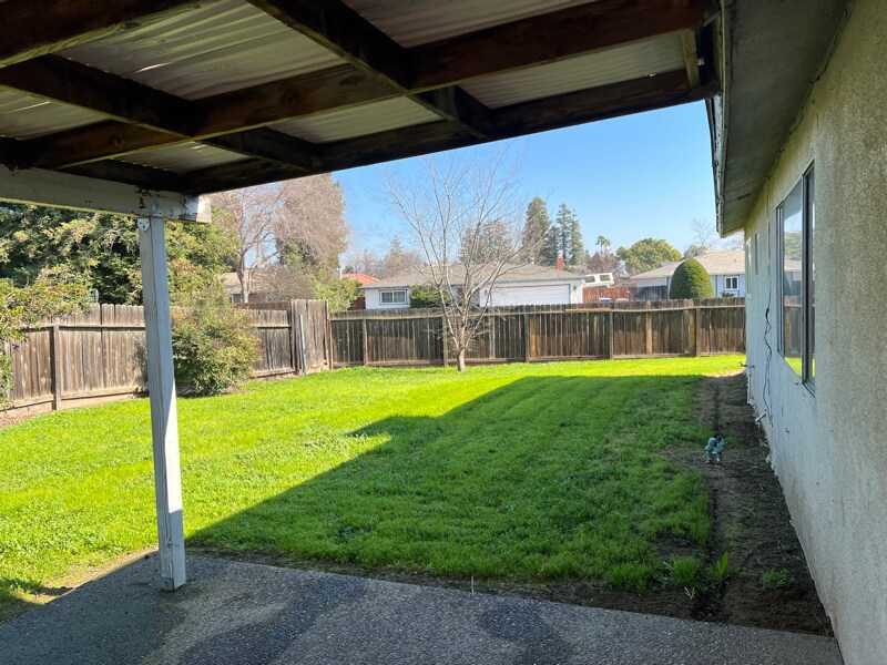 Building Photo - 1477 Hampton Way