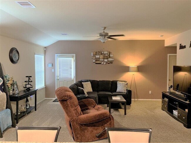 Building Photo - 9411 Paloma Creek Dr