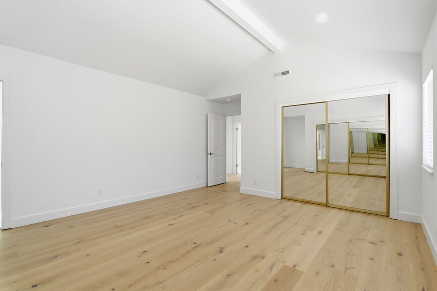 Building Photo - 1104 Lautrec Ter