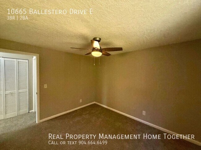 Building Photo - 10665 Ballestero Dr E