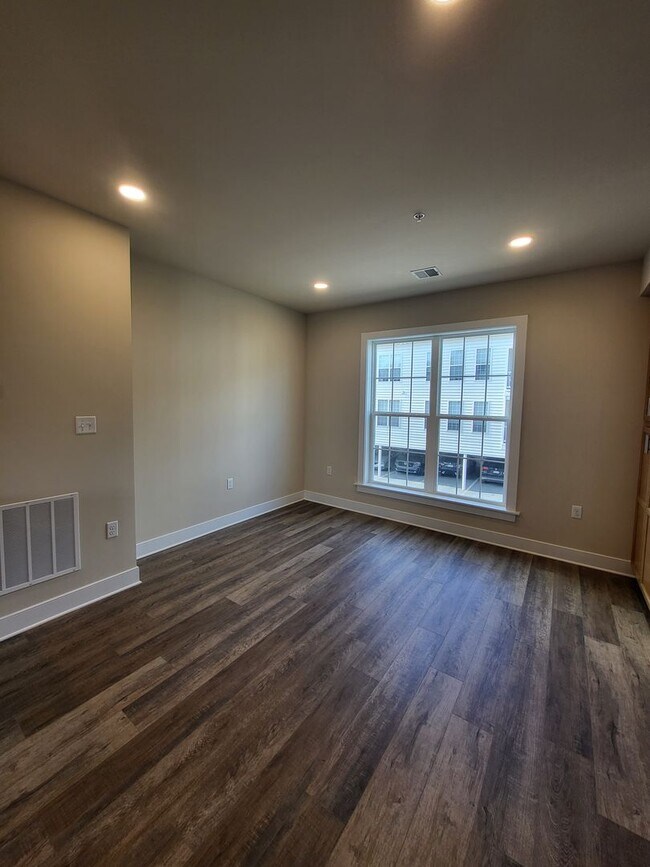 Building Photo - 1108 Ashworth St