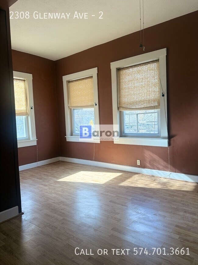 Building Photo - 2308 Glenway Ave