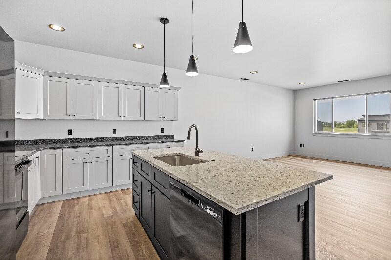 Building Photo - 205 Fletching Way