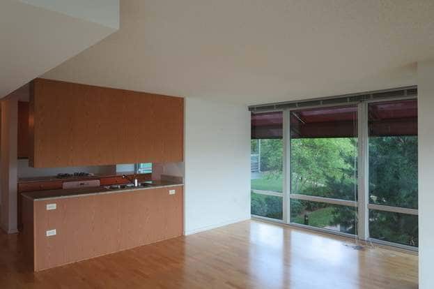 Building Photo - 9655 Woods Dr