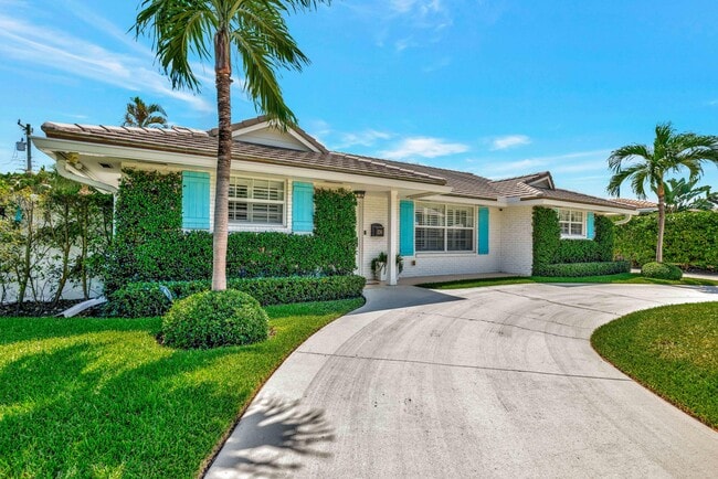 Building Photo - 136 Worth Ct S