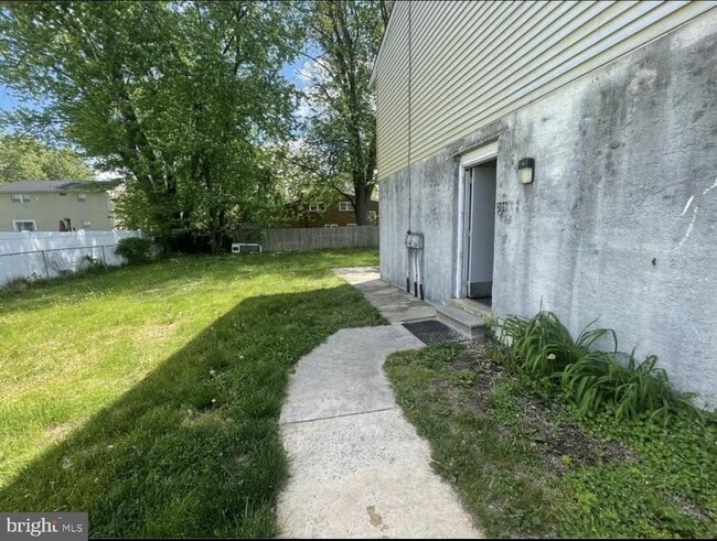 Building Photo - 209 Narberth Ave