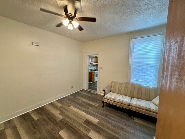 Building Photo - 1509 Hatteras St