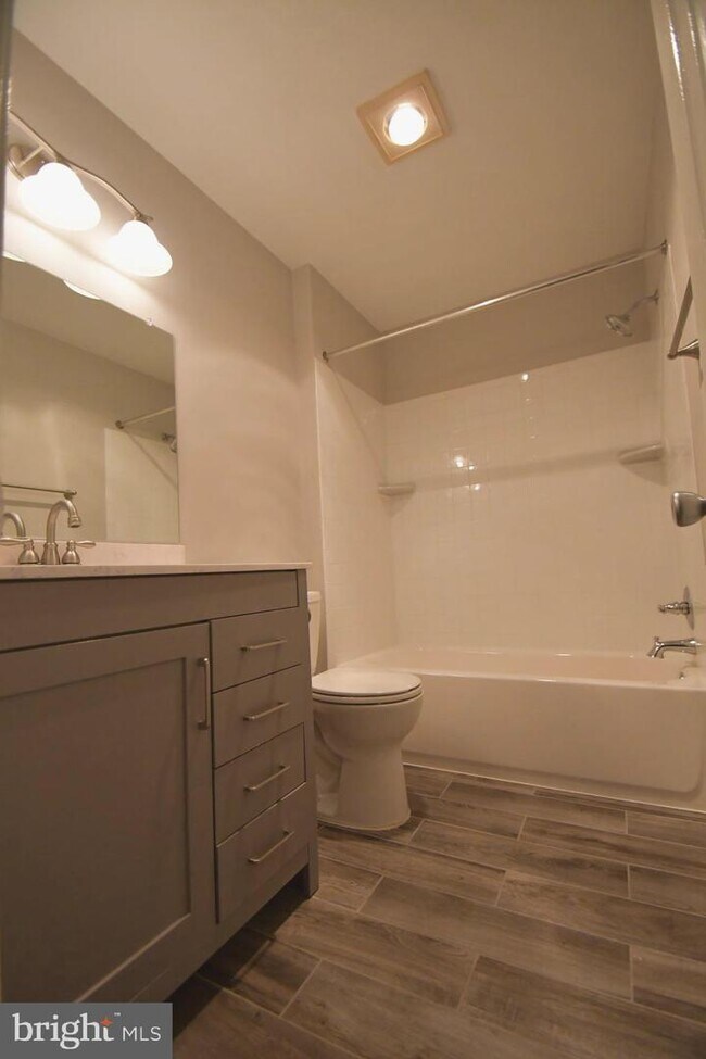 Building Photo - 9509 Hunt Square Ct