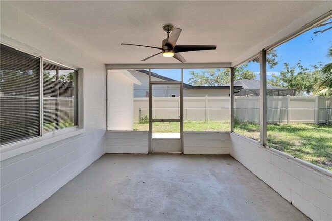Building Photo - 1695 E Orangecrest Ave