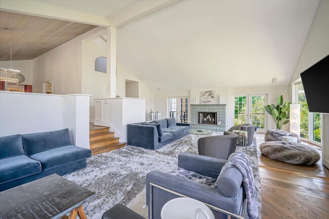 Building Photo - Welcome to Your Luxurious Napa Valley Retr...