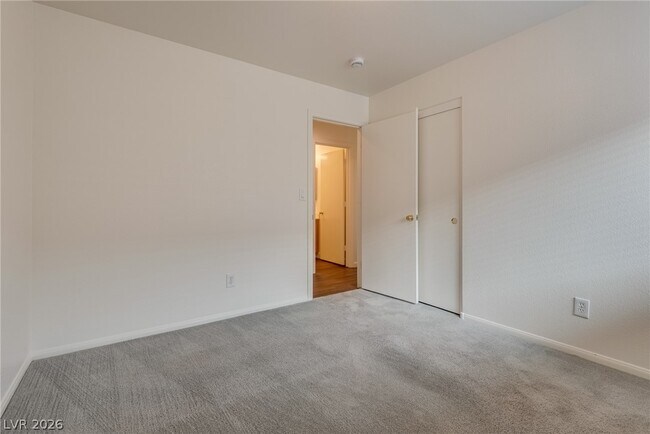 Building Photo - 4033 Baxter Peak St