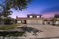Building Photo - 17135 Buttonwood St