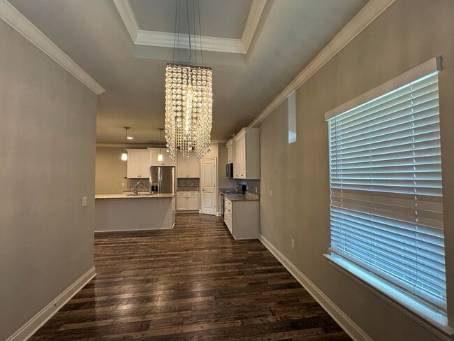 Building Photo - 2369 Belmont Dr