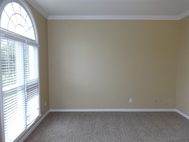 Building Photo - 2453 Alston Dr NE