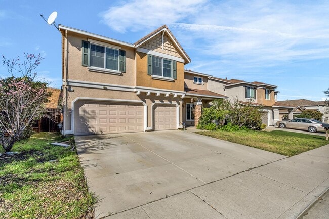 Building Photo - EXTRA LARGE HOME AND LOT... NESTLED IN THE ANTIOCH HILLS... 5 BEDS/3 BATHS/LARGE LIVING ROOM AND ...