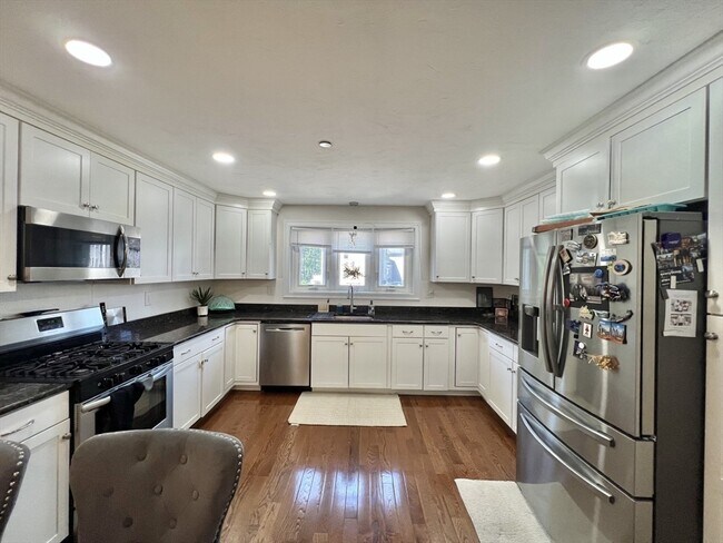 Building Photo - 32 Sugar Maple Ln