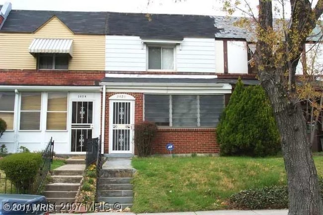 Building Photo - "Charming 2-Bedroom Sanctuary with Finished Basement in NE Washington, DC!"