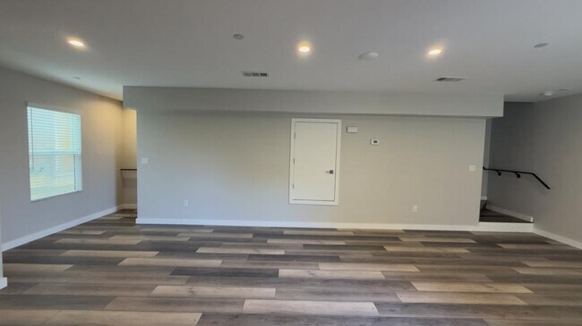 Building Photo - 4969 Imperial Ave