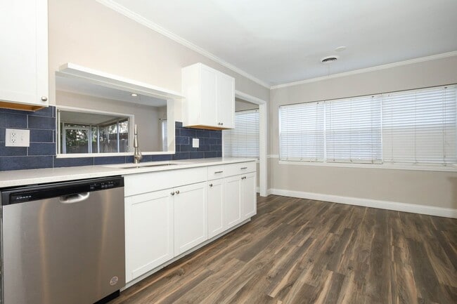 Building Photo - Spacious 4/2 in Maitland's English Estates!