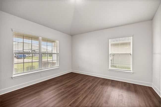 Building Photo - 5826 SW 83rd Ln