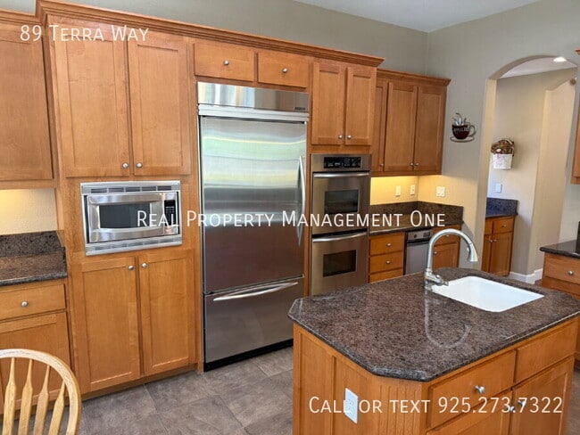 Building Photo - 89 Terra Way