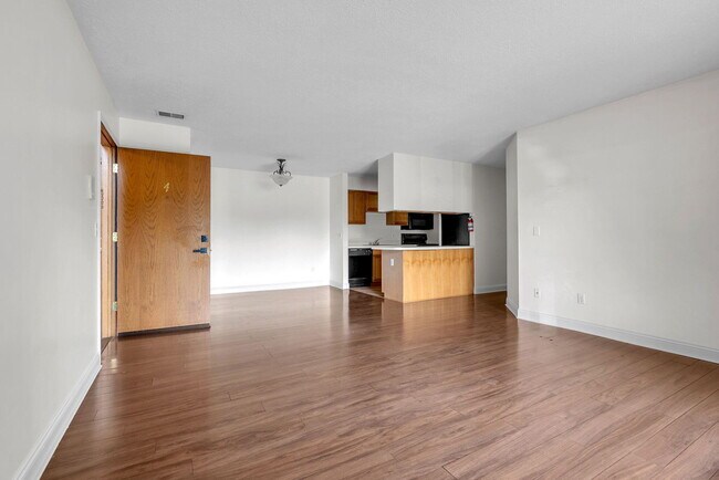 Building Photo - 2592 Eagles Cir