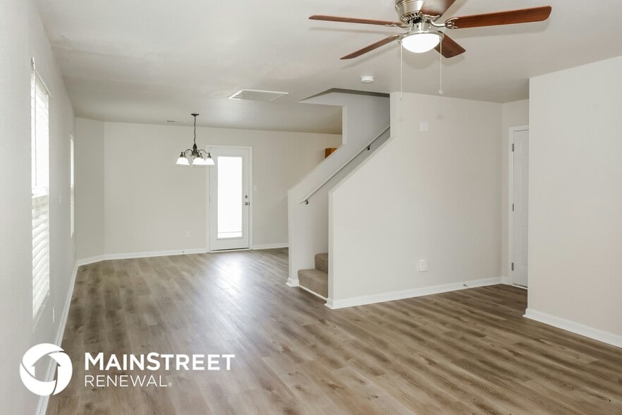 Building Photo - 171 Cloverbrook Dr
