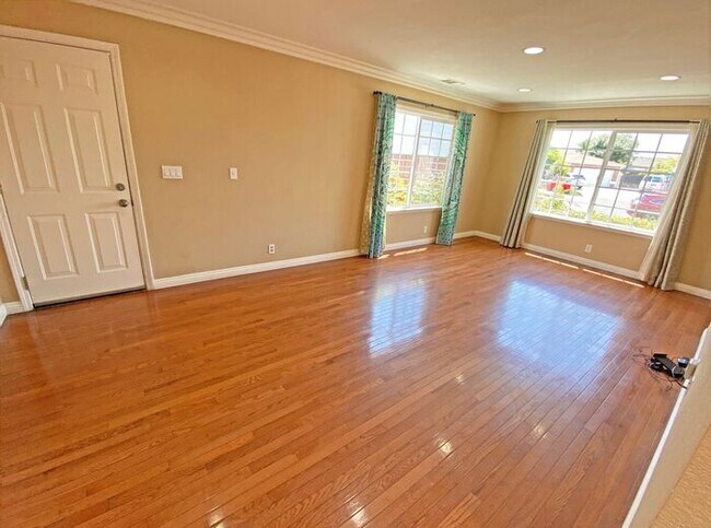 Building Photo - 1875 Macduee Ct - Beautiful, Updated Evergreen Single-Story on Cul-De-Sac!