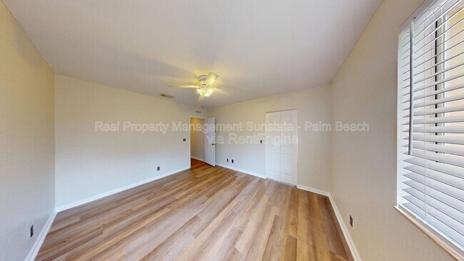 Building Photo - 6786 Aliso Ave