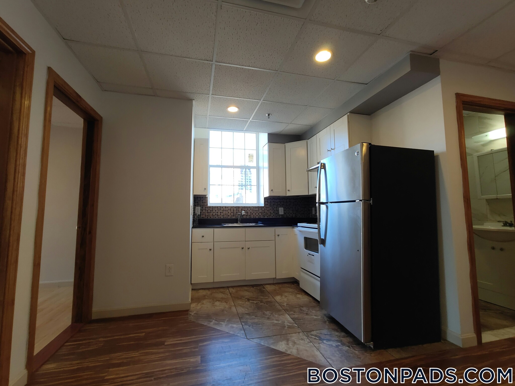 Building Photo - 72 Kneeland St