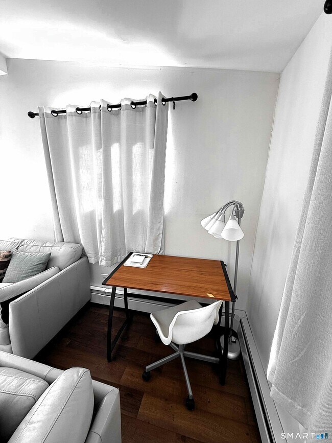 Building Photo - 541 Park Ave